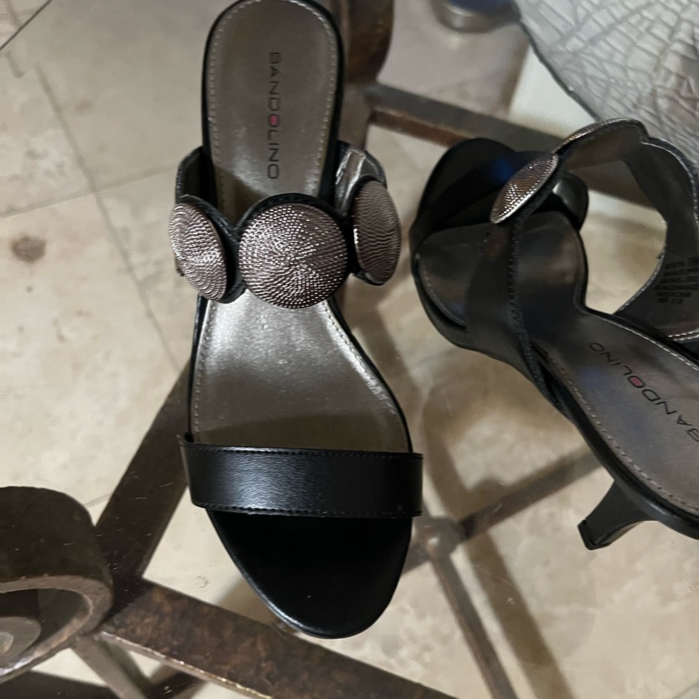 Bandolino Black Heels Elegant and Sophisticated